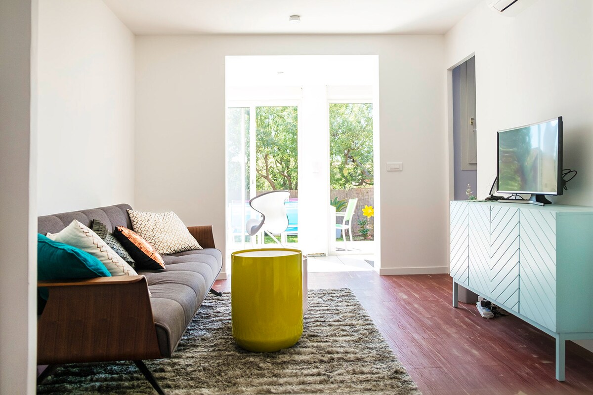 Successful Airbnb property: Peace & relaxation in apart. with its own garden in Théoule Sur Mer