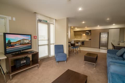 Entire 4-bed apartment at The Riverstone