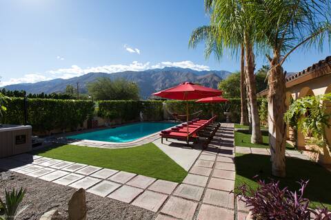 Private resort w pool, spa & views!