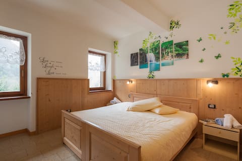 Entire lodge immersed in nature