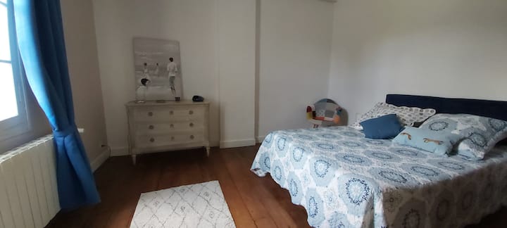 СПАЛНА СОБА 2    СО ТЕЛЕВИЗОР