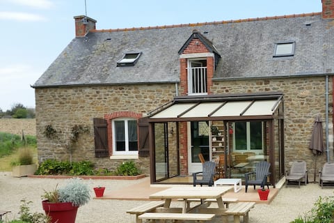 Family home 5 minutes from Dinard