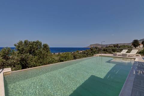 Amazing stone villa with sea view