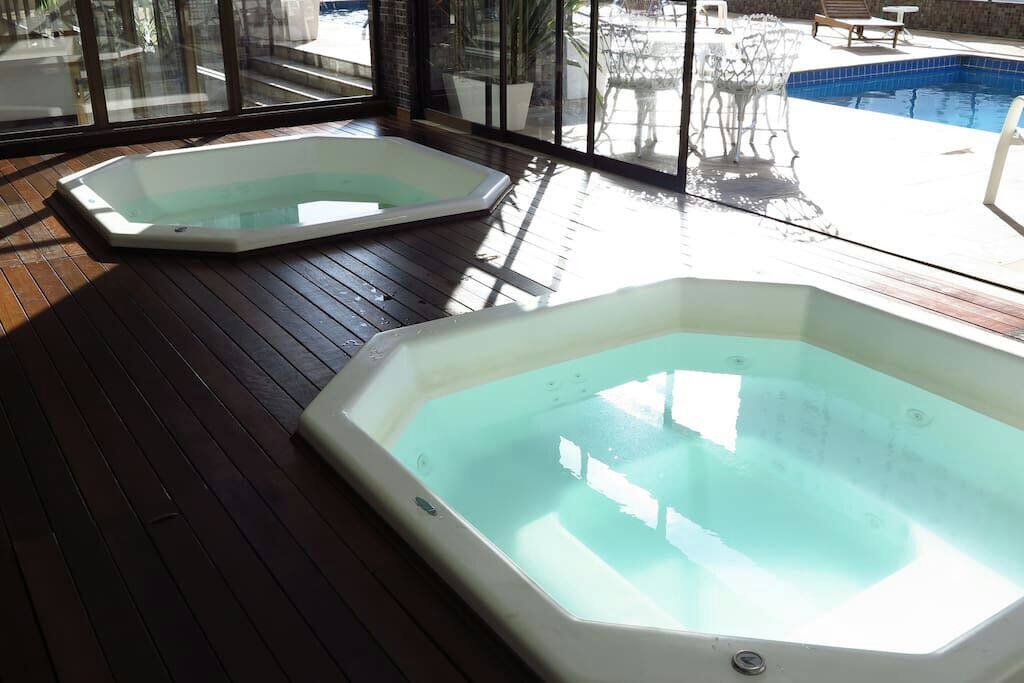 jacuzzi