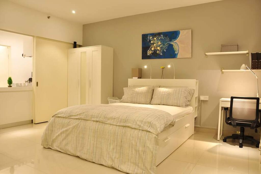 Comfortable Queen size bed