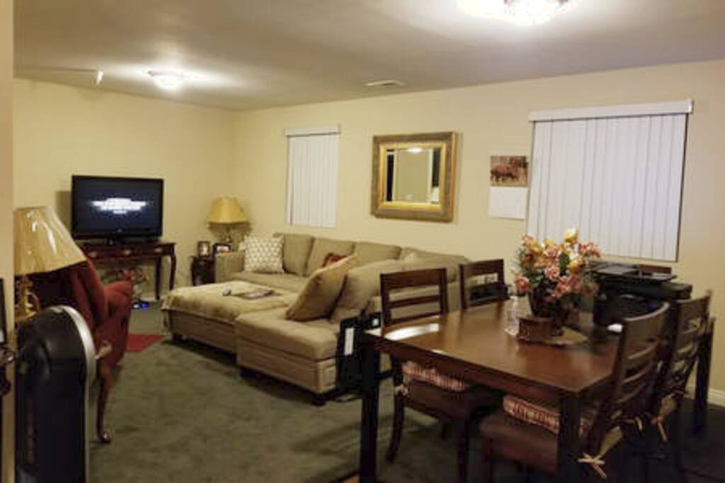 Formal Dining / Living Room