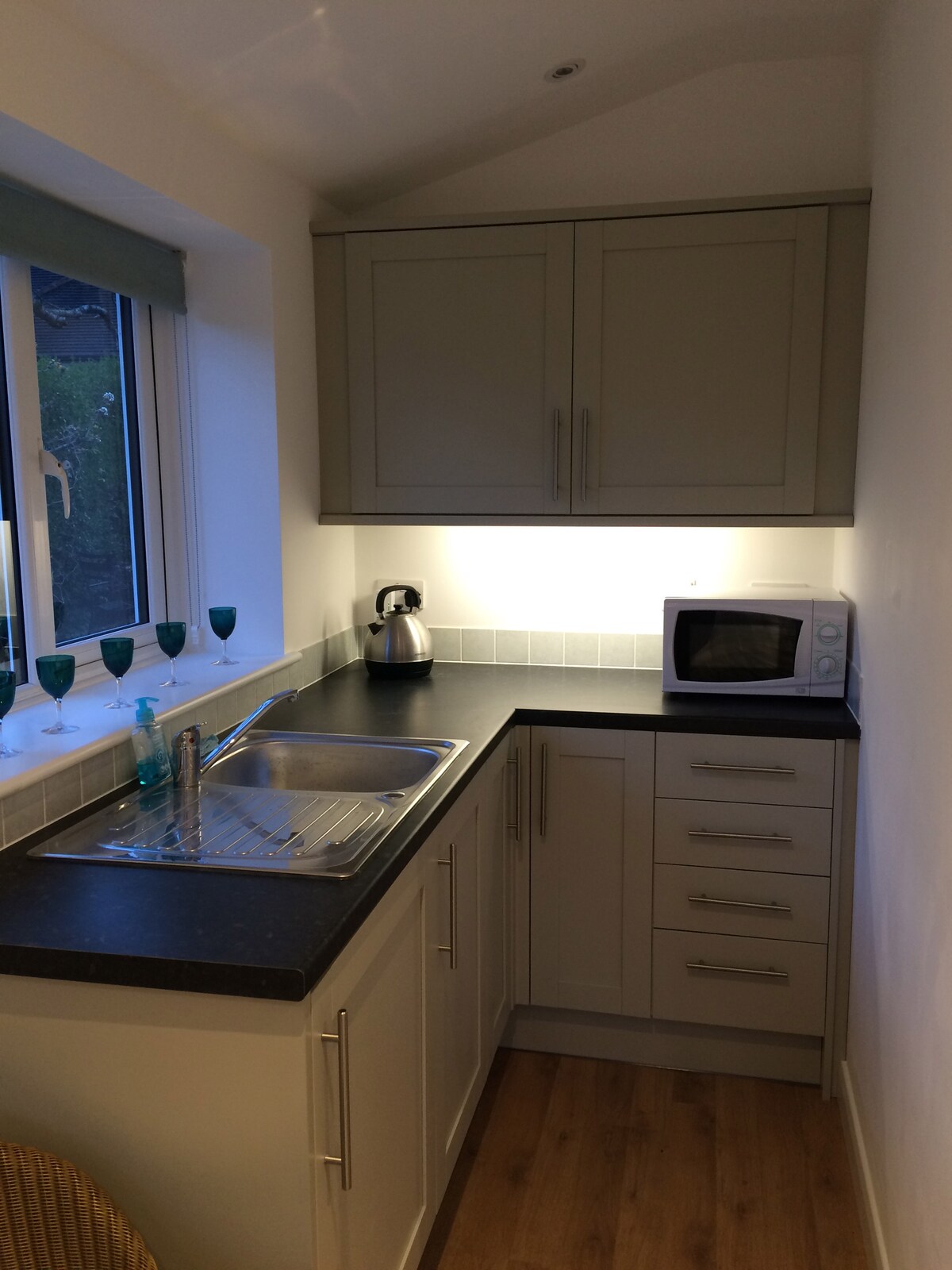 Top Airbnb: The Garden Room in Berkshire