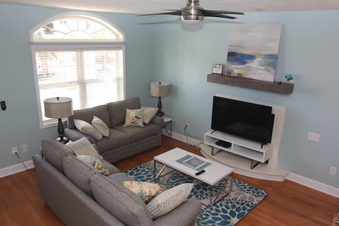 Popular Airbnb listing: Ocean Views and Elevator-Spacious & Close to Beach in Carolina Beach