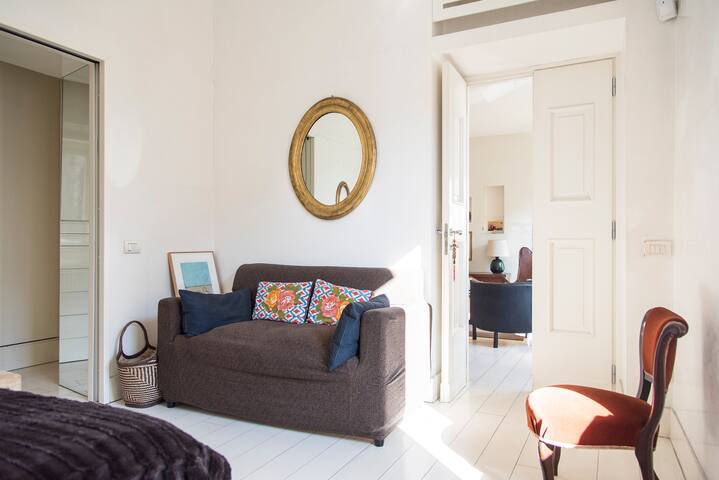 Apartment 2 bdrs in Brera district gallery image 3