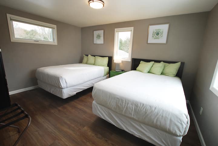 2nd floor bedroom:  2 double beds