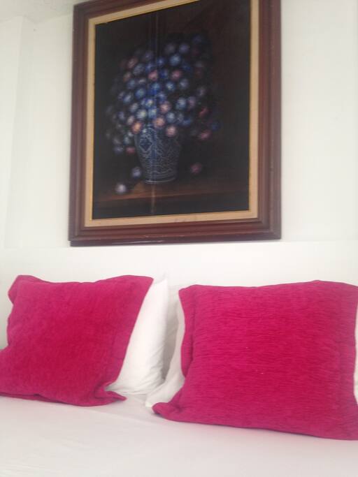 Qeen Size bed