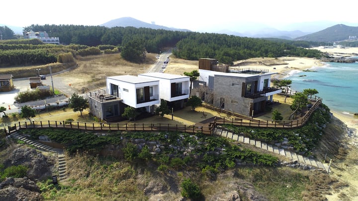 ［TheCape ］Ocean view Hot water pool Pension(200m2)
