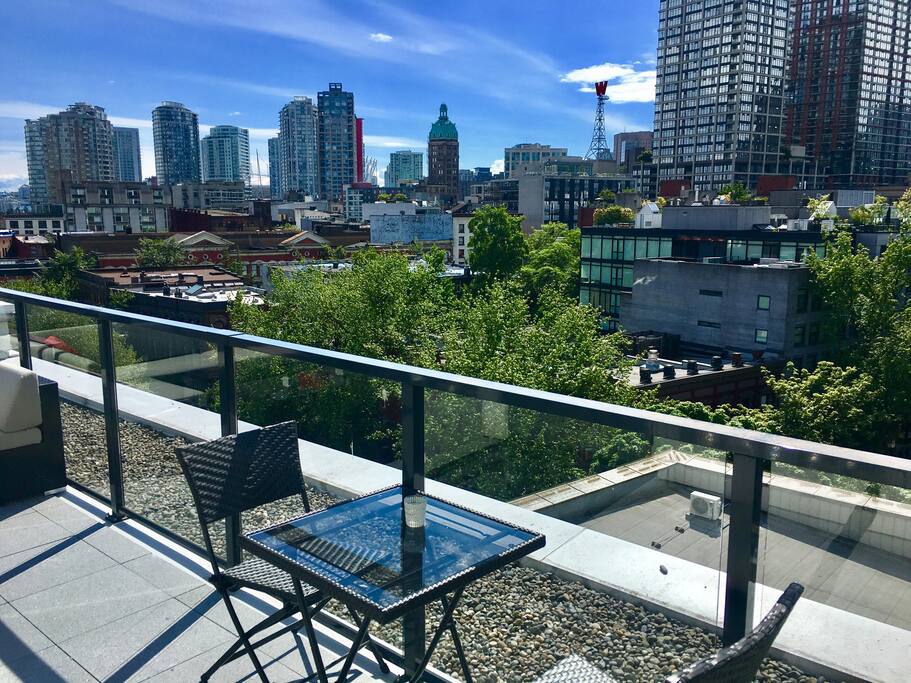 Stunning Rooftop Patio In Gastown Condo S Te Huur Beautiful Rooftop Patio In Gastown