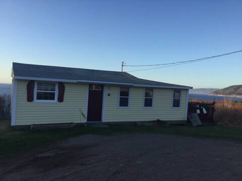 Ocean side Flop Flip Villa Spectacular Sunsets