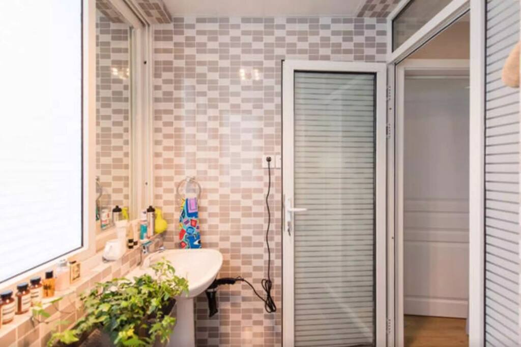 Your ensuite bathroom