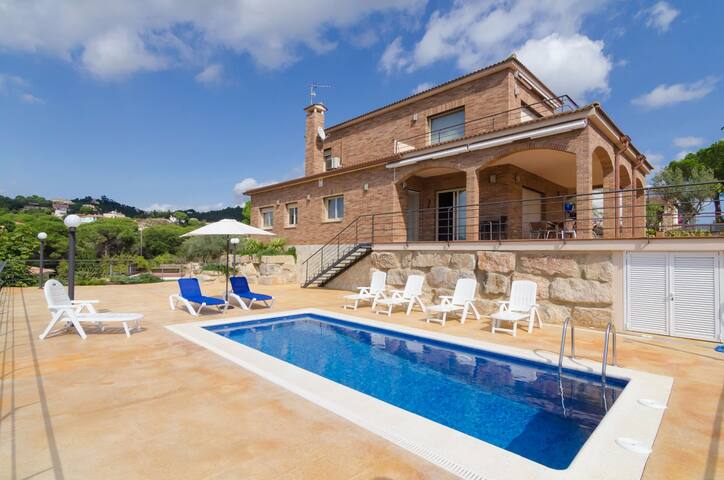 Club Villamar – Barbie