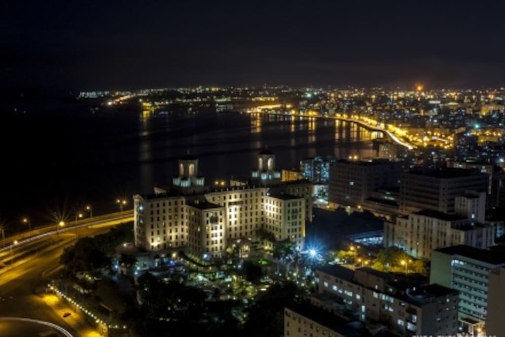 Vista Nocturna desde el Apartamento