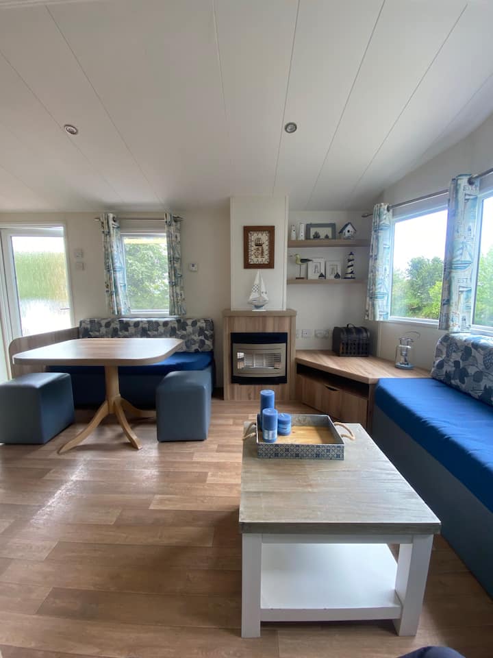 4 Pers. Chalet Met Veel Privacy En Ruimte Eromheen - Hoorn