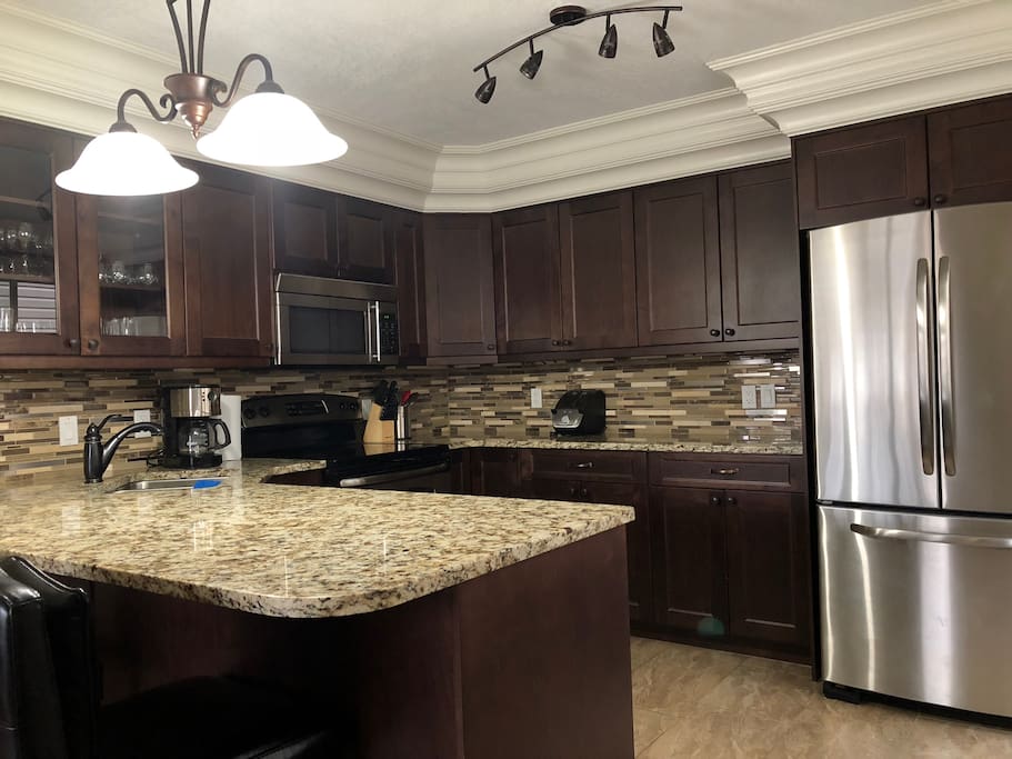 Granite counters and quality stainless steel appliances