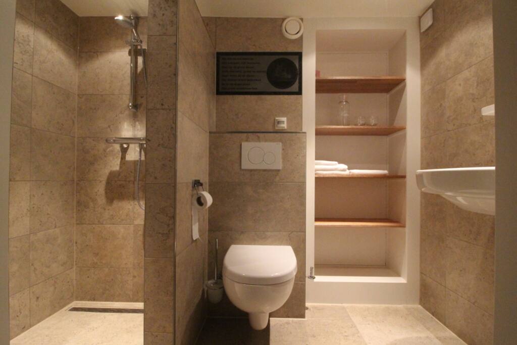 Vooronder badkamer