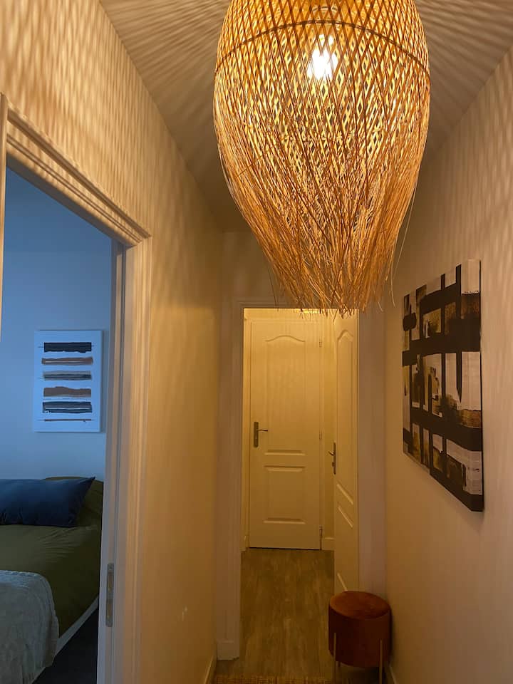 Cada habitación preserva su privacidad gracias a su puerta que da al pasillo 