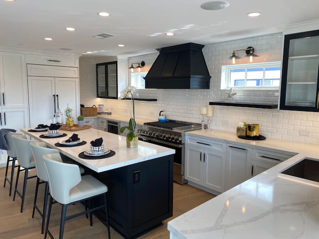 Riviera Beach Oasis, California gallery image 3