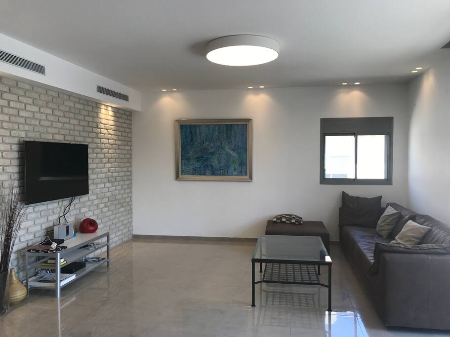 LE SALON