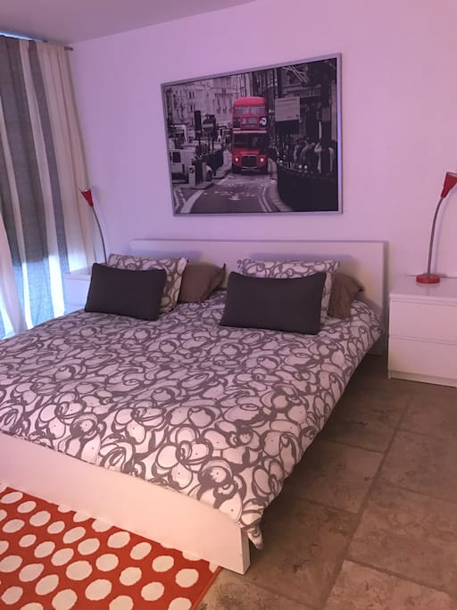 king Bed