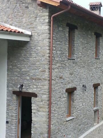 Entire home with 1 bedrooms in Langhe - In to the wild Liguria