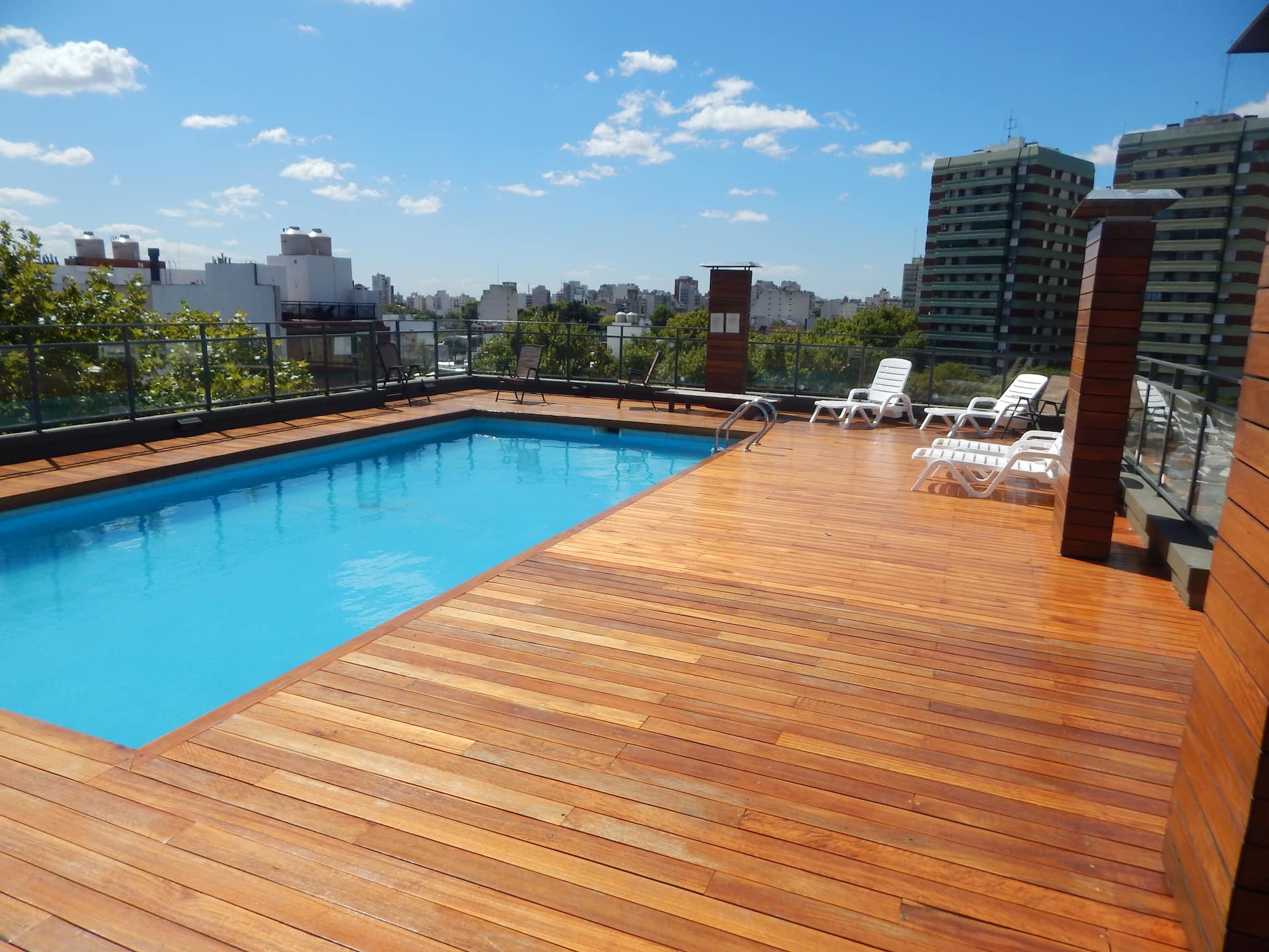 Двухкомнатная квартира с бассейном в Villa Urquiza