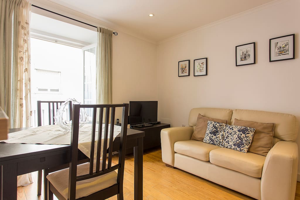 Bright Apartment in the Soul of Lisbon Apartments for Rent in Lisbon