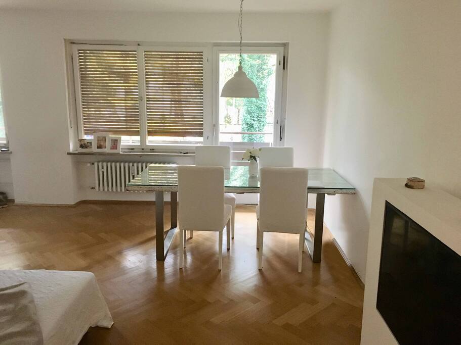 View from the corridor to the living room