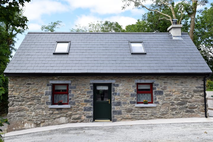 Hut site in Com Na Heorna Thoir