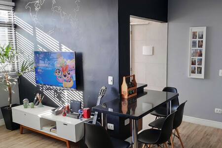 Apartamento Moderno e Equipado - Faça tudo a pé :)