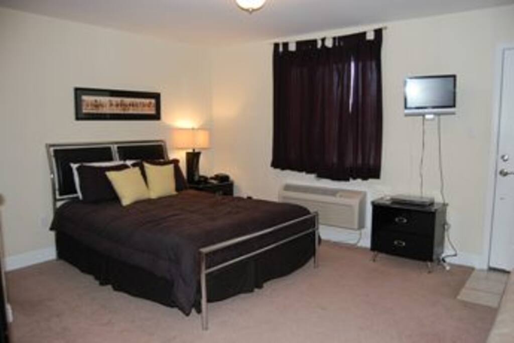 Oak Shores Studio 22