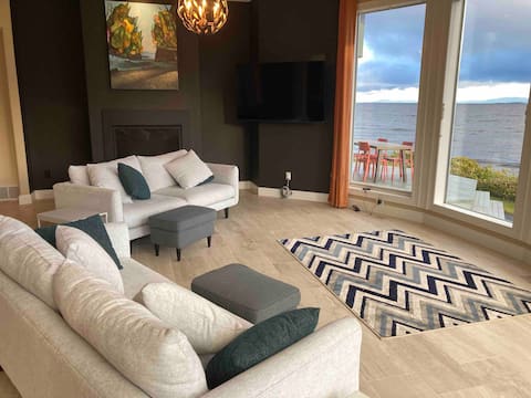 Spectacular B.C. beach house