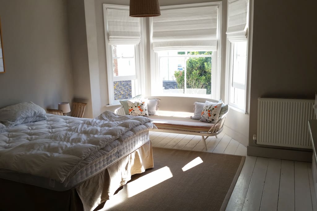 Main bedroom (ensuite)