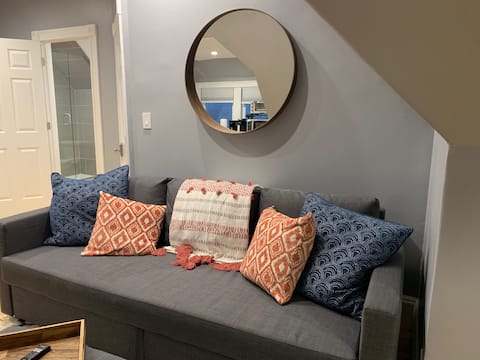 Top performing Airbnb: Remodeled Suite w/ Roof Deck & Views in Somerville