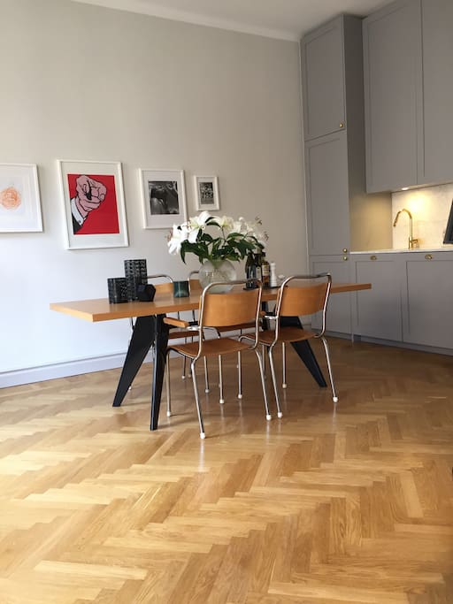 Dining room with Jean Prouvé EM Table