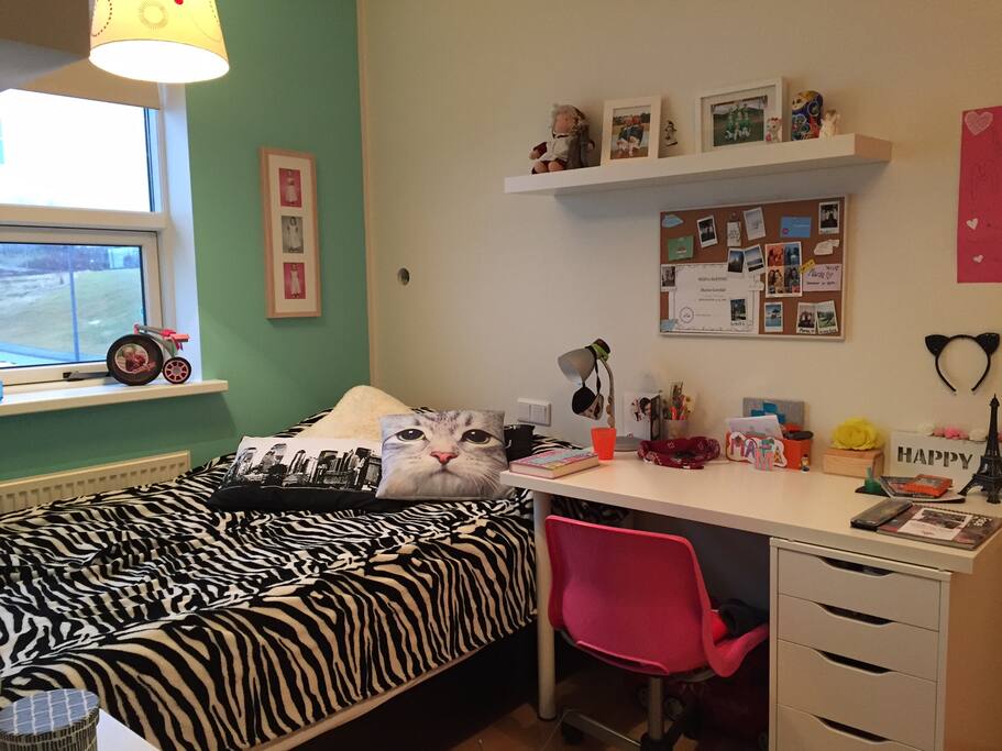 Room nr. 2, 120x200 cm bed
