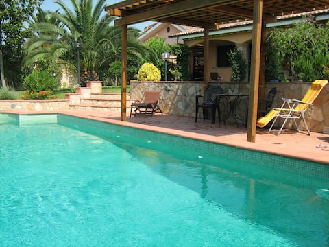 EXCLUSIVE VILLA WITH PRIVATE SW POOL "SEDICI PINI"