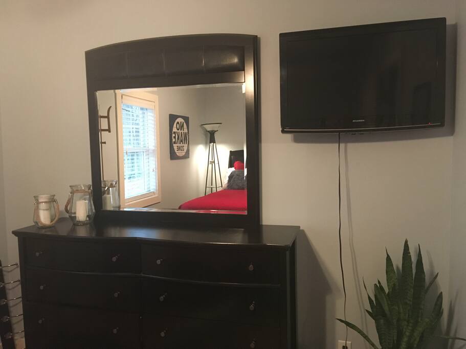 Master Bedroom Pic #2