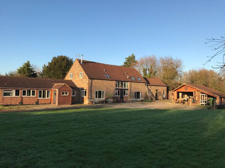 Tanglewood Cottage Guest suites for Rent in Gloucestershire, England