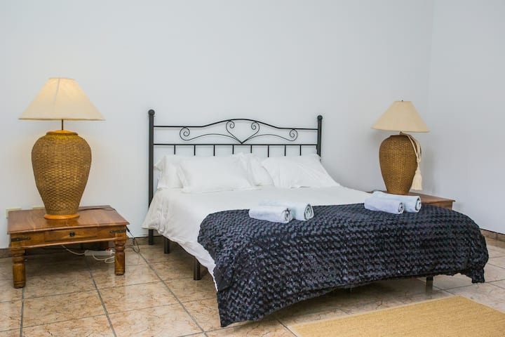 Dormitorio auxiliar. כפרי - אופנתי...