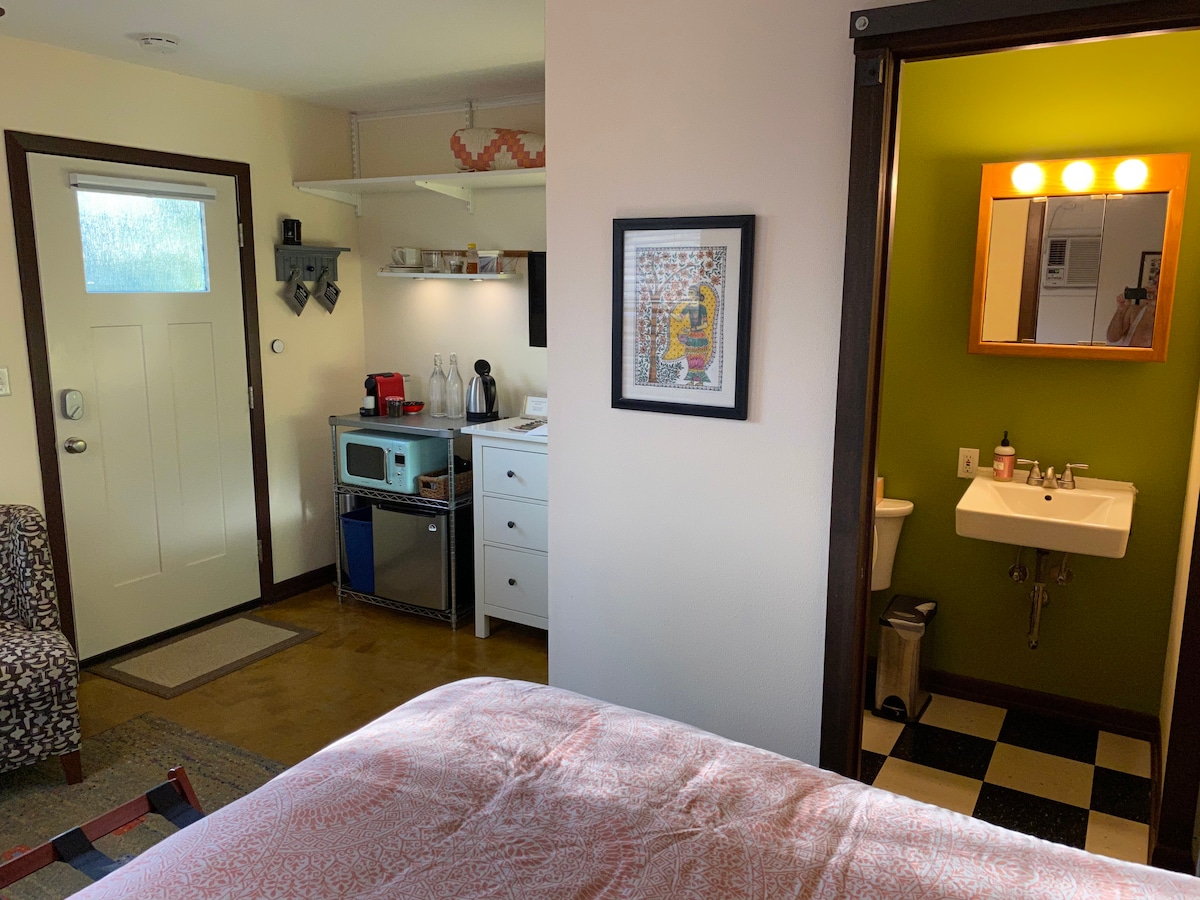 Private North Hyde Park Guesthouse