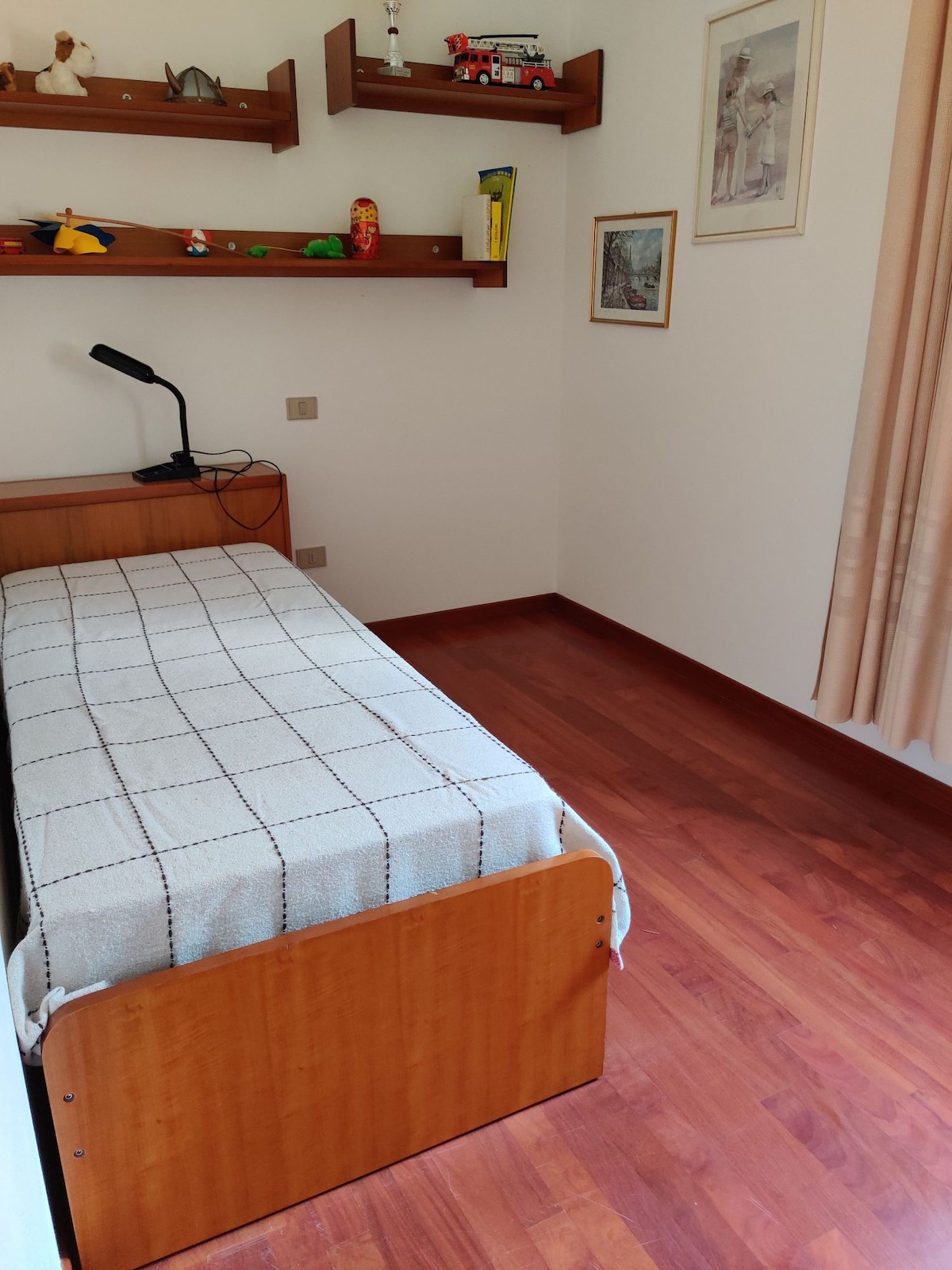 საძინებელი 1