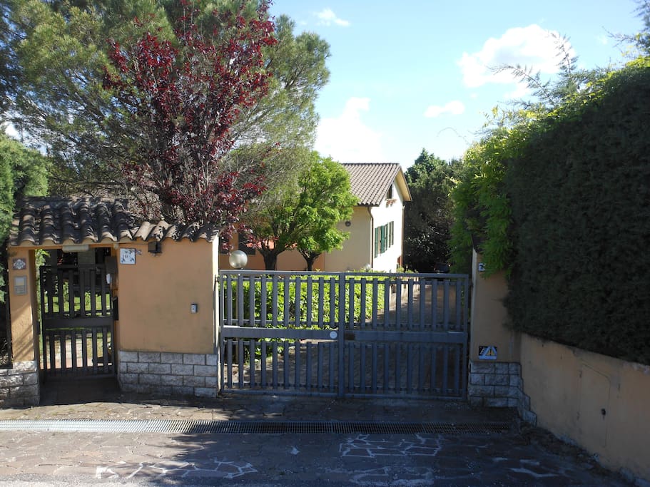 Ingresso "Casa delle Rondini"