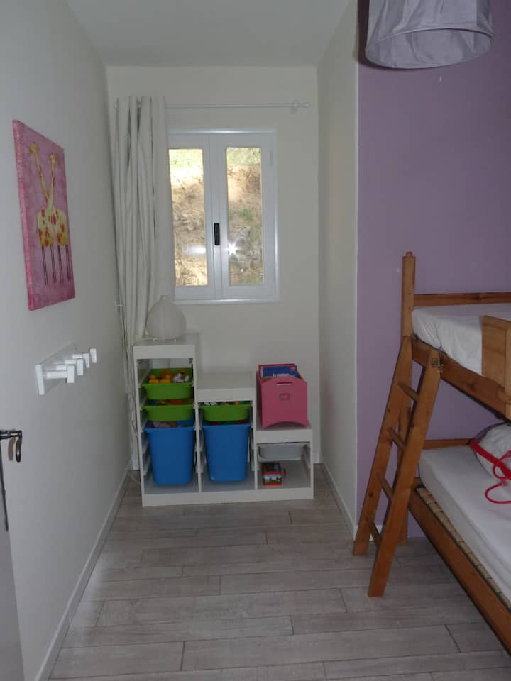 Spavaća soba 4 (kreveti na kat)