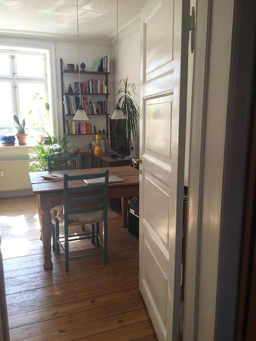 Livingroom with great light and atmosphere.