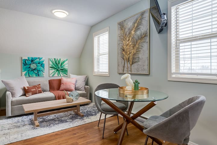 ❤ The Cutest Condo in Canmore/Banff ❤